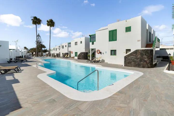 Appartement Casa Alba à Puerto del Carmen  Extérieur photo